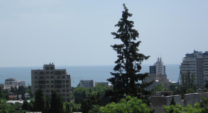 Гостевой дом na Kraynem Pereulke Ялта